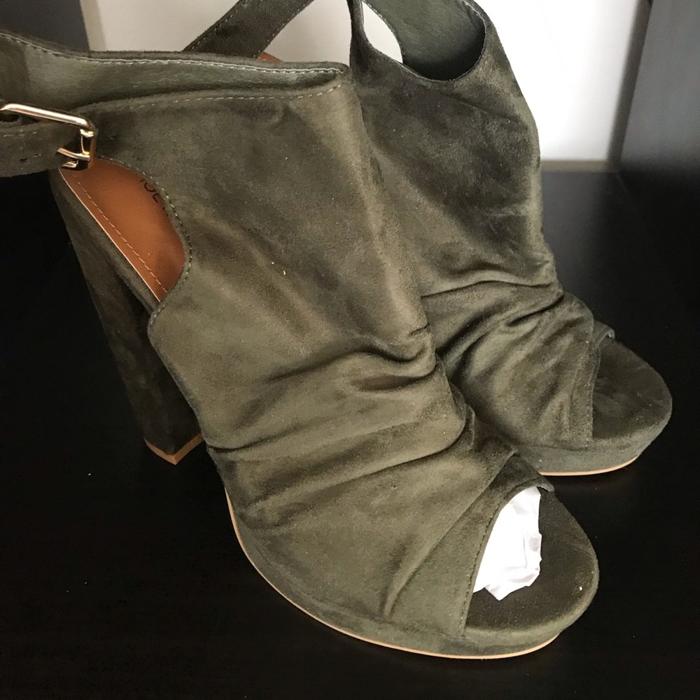 Shoe Republic heels